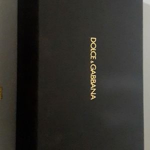 DOLCE & GABANNA  SUNGLASSES